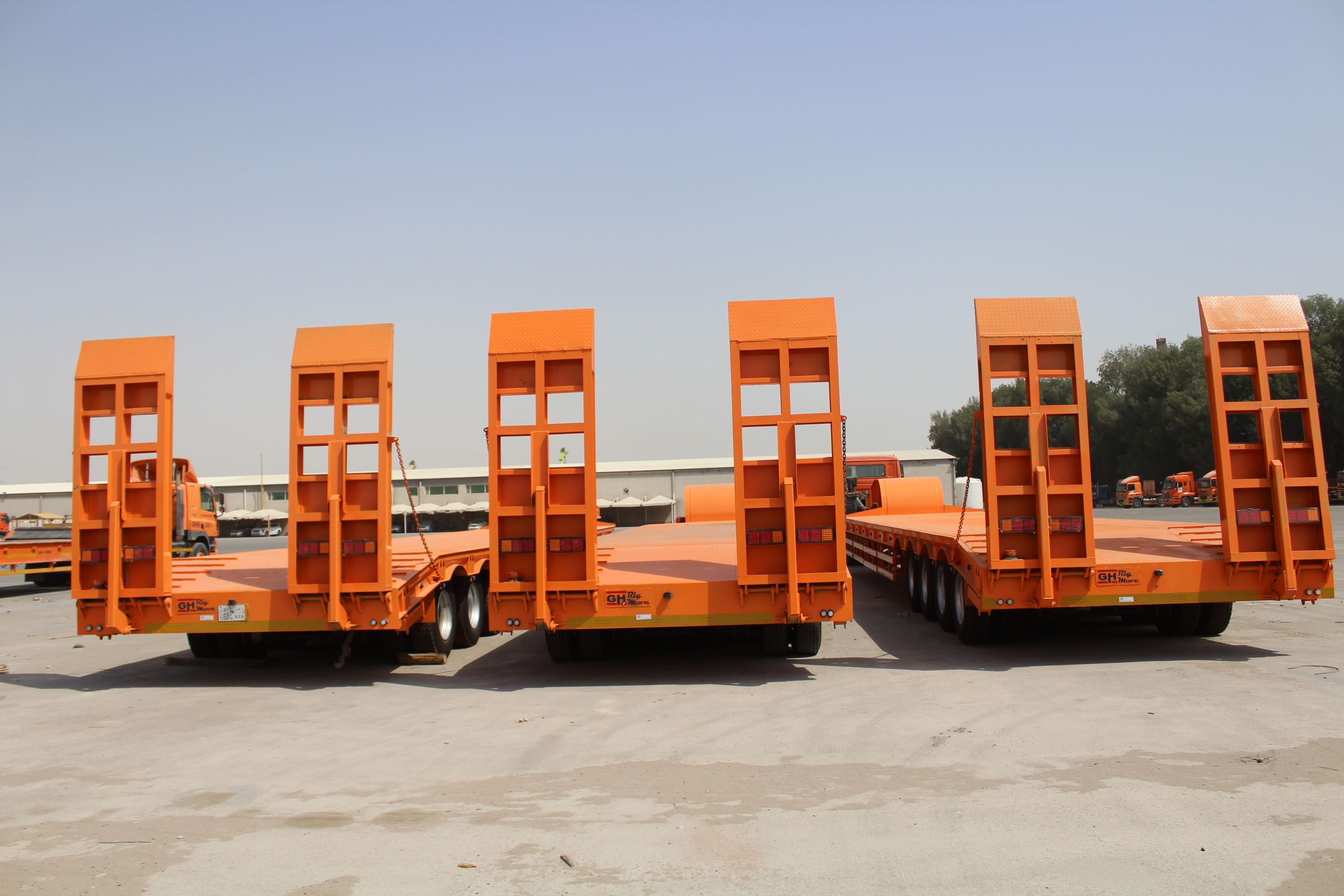 Hydraulic Low bed الصورة 3
